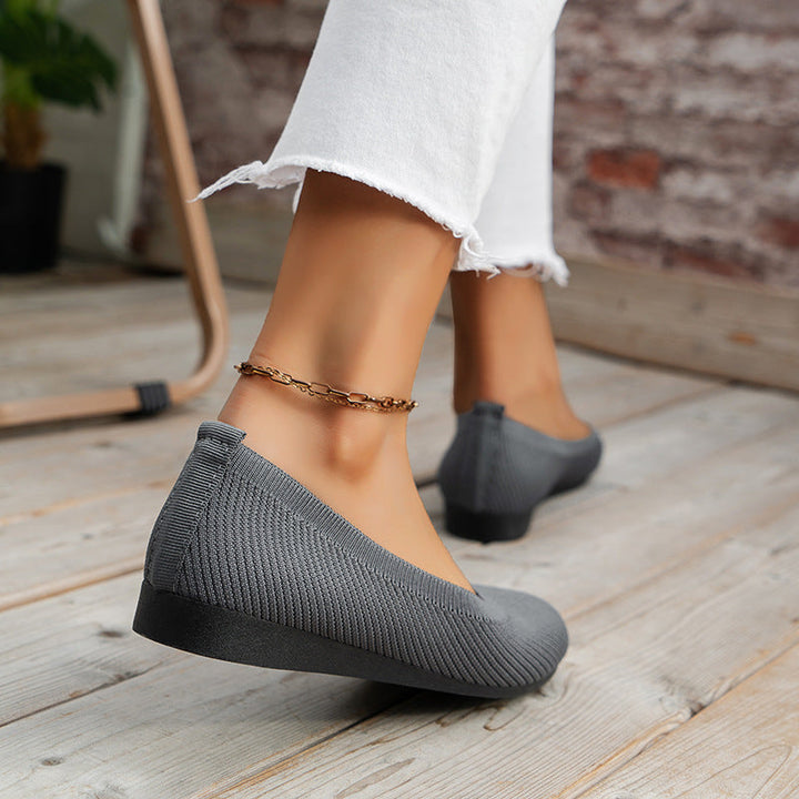 Stylish women's slip-on ballerinas, orthopedic comfort with a classic, versatile design.