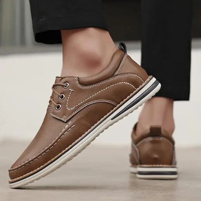 Versatile gray men's moc toe oxford shoes, combining comfort with classic footwear design.