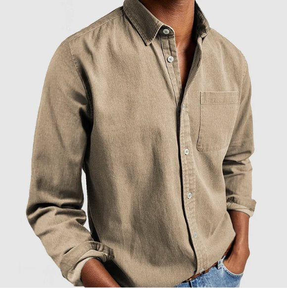 Stylish men's long sleeve button-up shirt, a classic piece for versatile casual and layered looks.