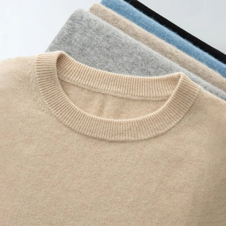 Men's essential classic O-neck short sleeve tee. A comfortable and versatile basic wardrobe staple for casual days.
