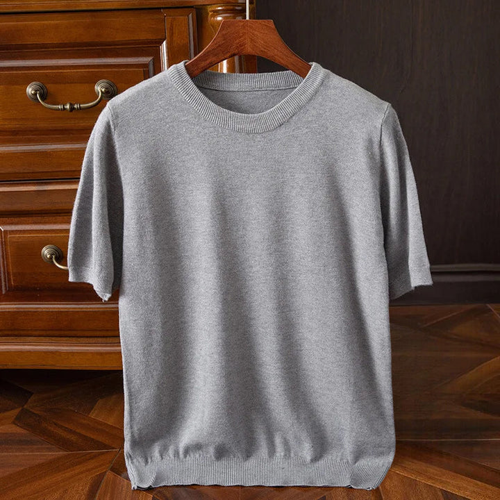 Everyday casual men's top: classic O-neck, short sleeve tee. Soft and comfortable for versatile wear.