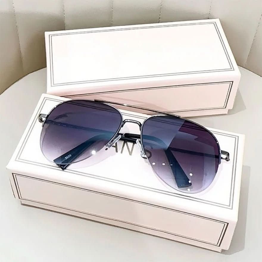 Durable men's pilot sunglasses for sports & travel. Features UV400 sun protection & gradient lenses.