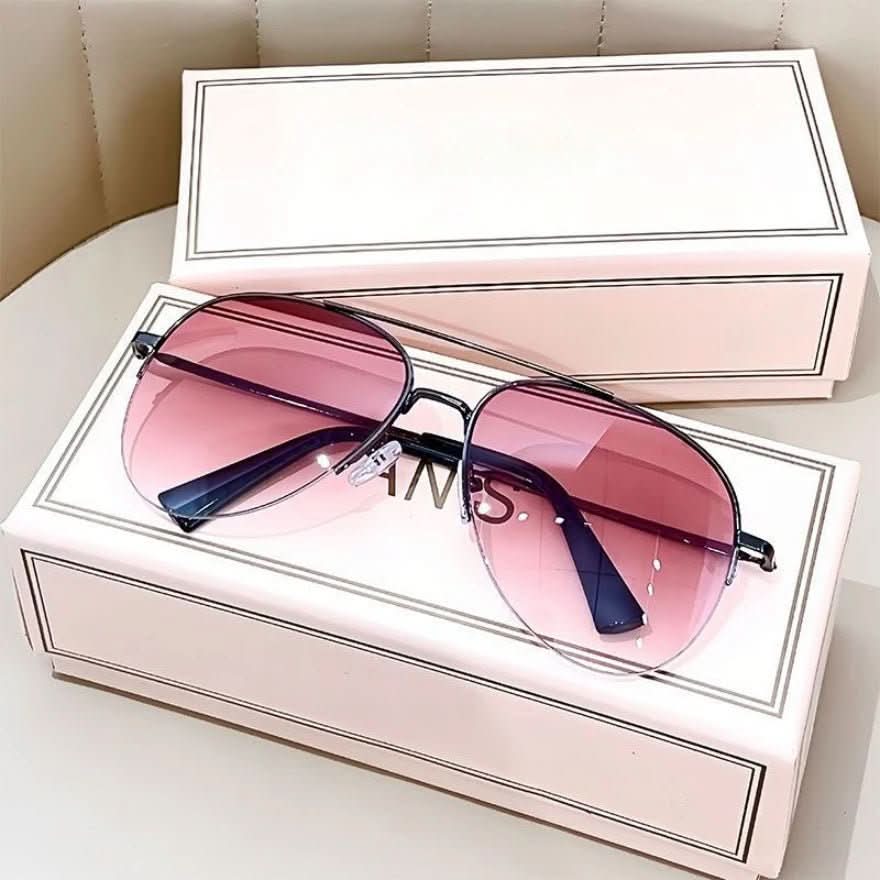 Classic pilot style men's sunglasses. Gradient lenses & UV400 anti-reflective protection for daily wear.