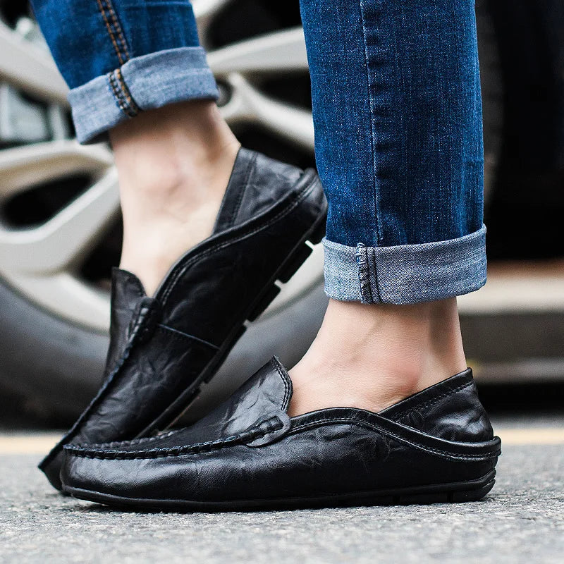 Men's fashionable slip-on loafers, blending style, comfort, and versatility for any outfit.