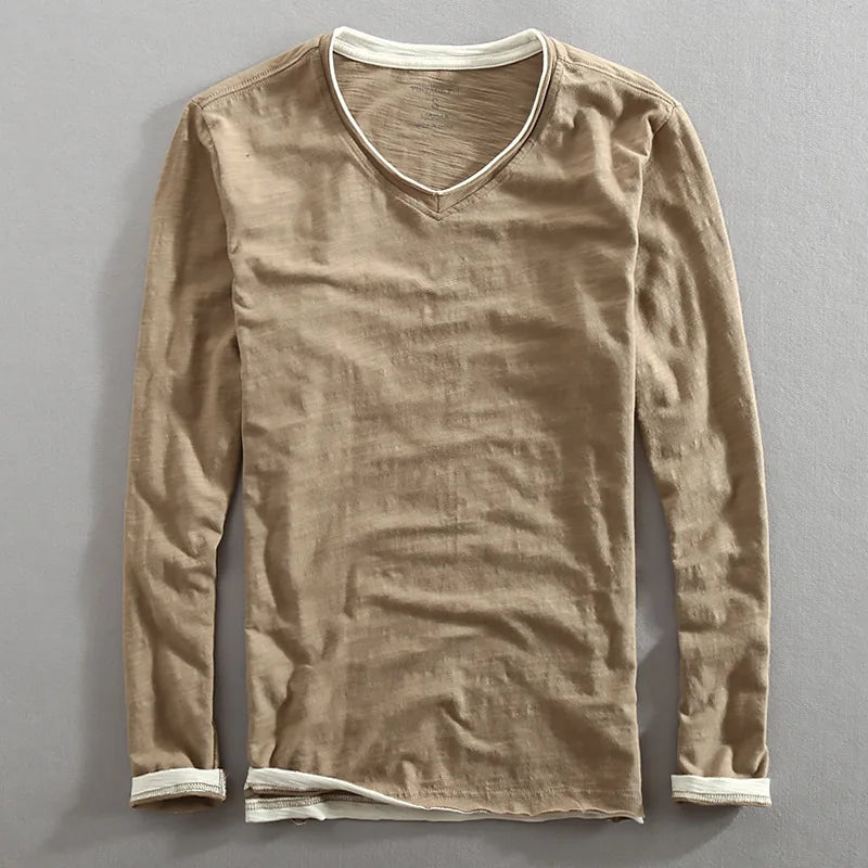 Basic men's short sleeve V-neck tee, ideal for casual summer comfort and everyday style.