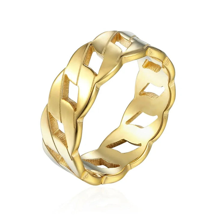 Sparkling women's gemstone ring, perfect for everyday wear or a special statement. Timeless elegant jewelry.