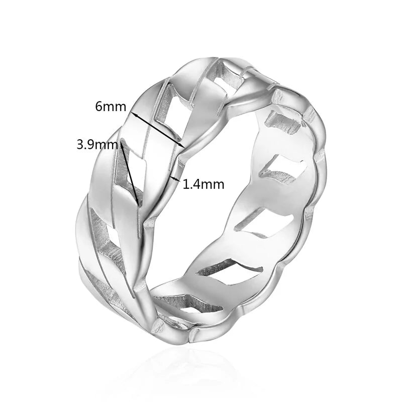 Beautiful classic sparkling gemstone ring for women. An elegant, timeless piece, ideal as a gift for her.