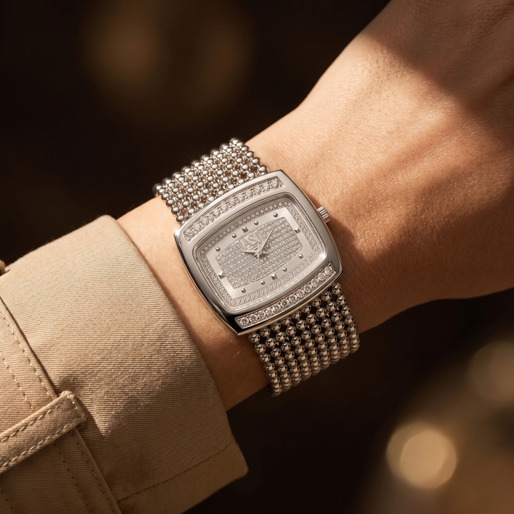 Elegant gold-tone unisex watch, a timeless accessory for classic everyday style and sophisticated look.