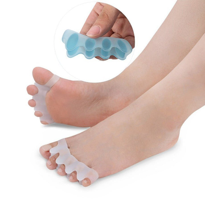 Foot with a flexible toe straightener, offering comfortable foot care and pain relief for hammer toes.