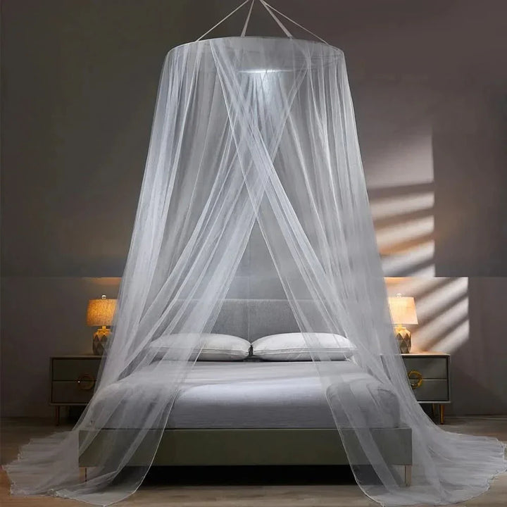 Compact travel mosquito net offering complete insect protection, an essential for any adventure.