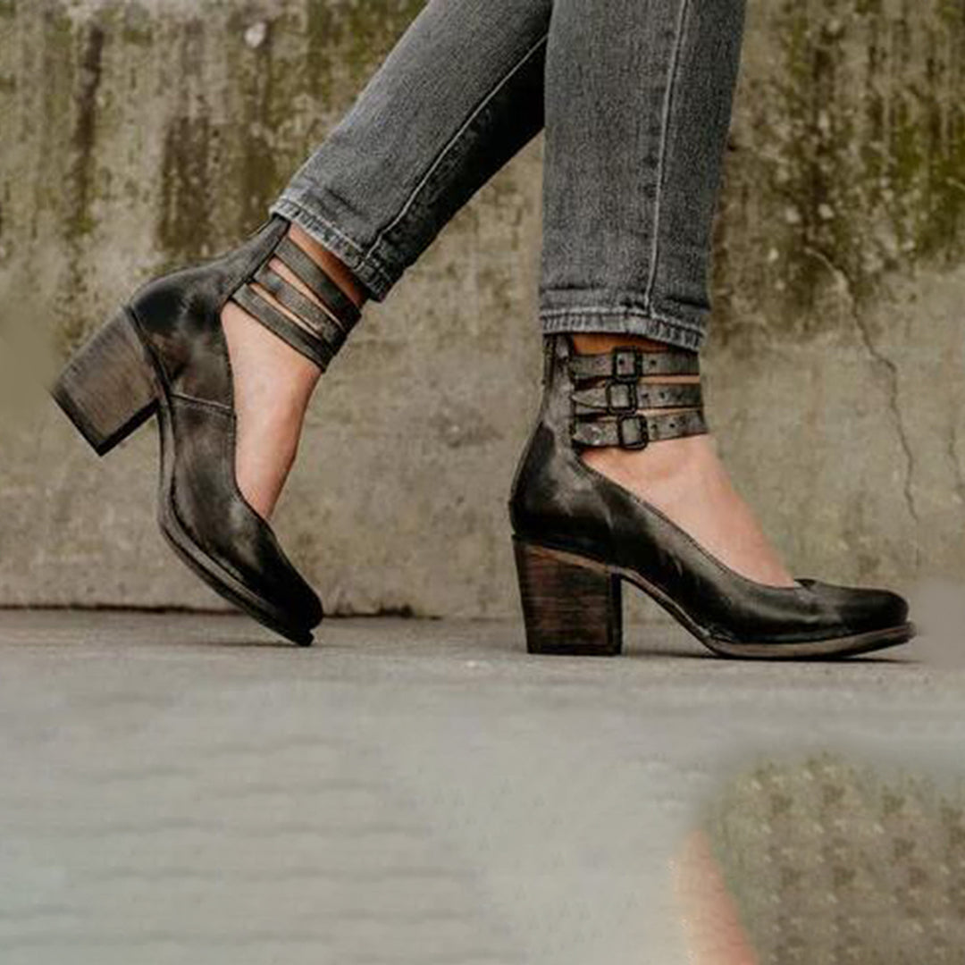 Comfortable Ariane women's walking shoes, perfect for everyday wear, offering excellent support and all-day comfort.