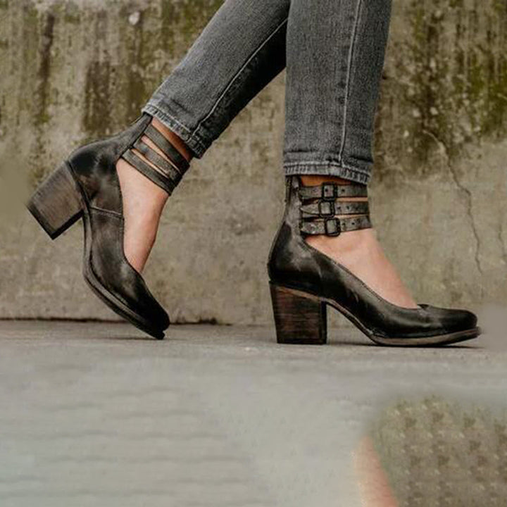 Comfortable Ariane women's walking shoes, perfect for everyday wear, offering excellent support and all-day comfort.