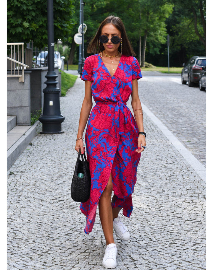Versatile Lina summer dress for women. Casual, loose fit & flowy, ideal for vacation or daily comfort.