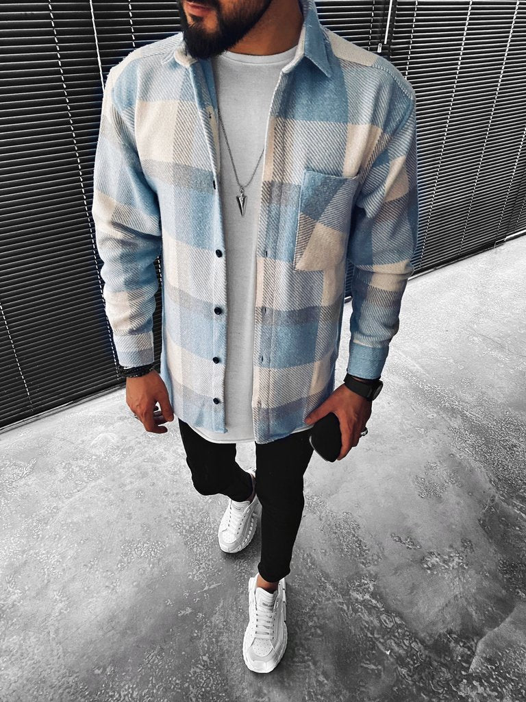 Warm & comfortable men's everyday shirt. Long-sleeve classic, perfect for versatile casual fashion.
