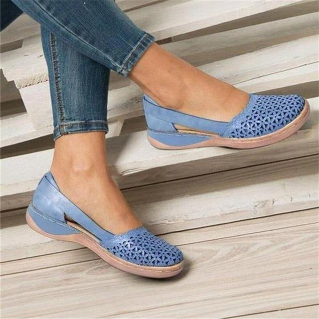 Chic women's flats, perfect bunion shoes with wide fit & foot support for all-day comfort.