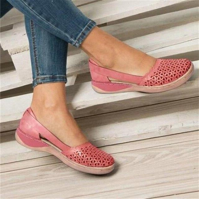 Women's comfortable flats for bunion relief, ideal for everyday wear with supportive design.
