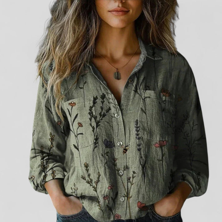Chic women's gradient blouse with a modern design, offering comfort and style for versatile apparel.