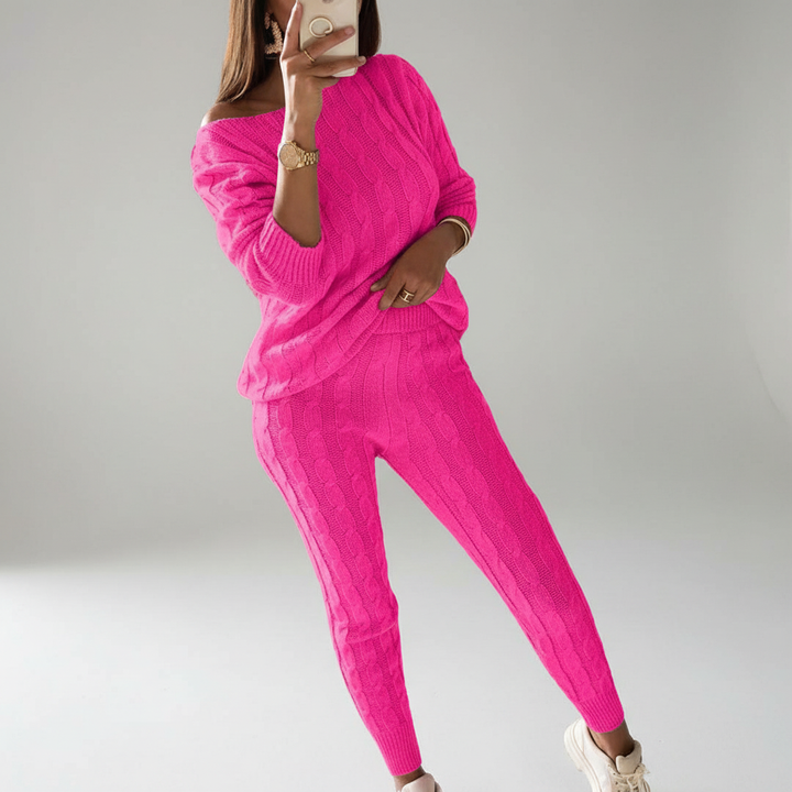 Stylish women's knitted loungewear outfit, cozy Rita set perfect for relaxation