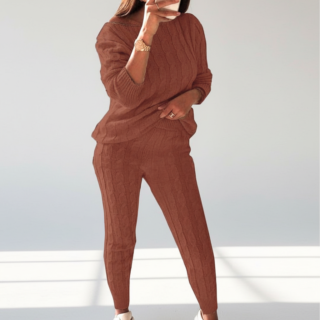 Autumn winter women's knitted loungewear, cozy top and pants set for comfort