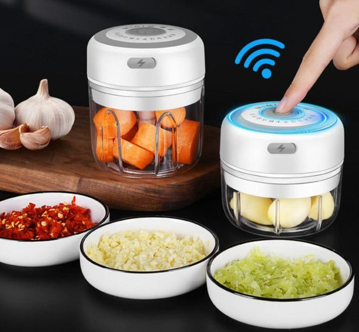 USB rechargeable mini chopper, ideal for mincing garlic, ginger, and small vegetables.