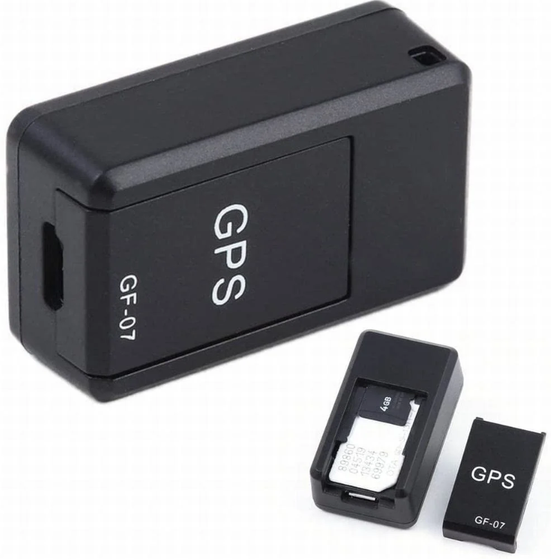 Real-time global GPS tracker ensuring live location updates for vehicles, pets, luggage & assets.