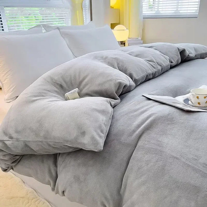 Snuggle into a warm fleece duvet cover. Verdikt flannel bedding brings cozy comfort & winter warmth to your bedroom.