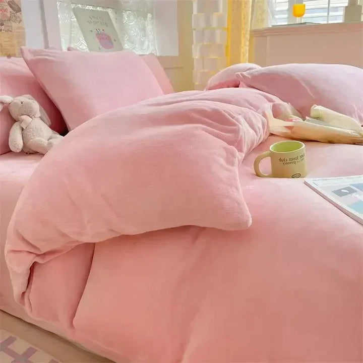 Plush flannel fleece duvet cover, perfect for winter warmth. Cozy bedding for a comfortable, inviting bedroom.