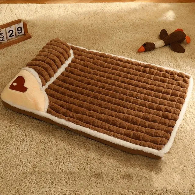 Fleece dog bed, perfect for small to medium pets. A cozy, warm bed for winter comfort.
