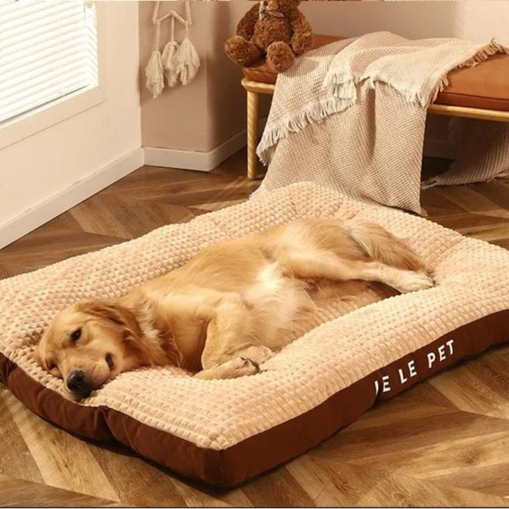 Soft pet bed with deep fleece for small to large dogs & cats, offering ultimate comfort and support.
