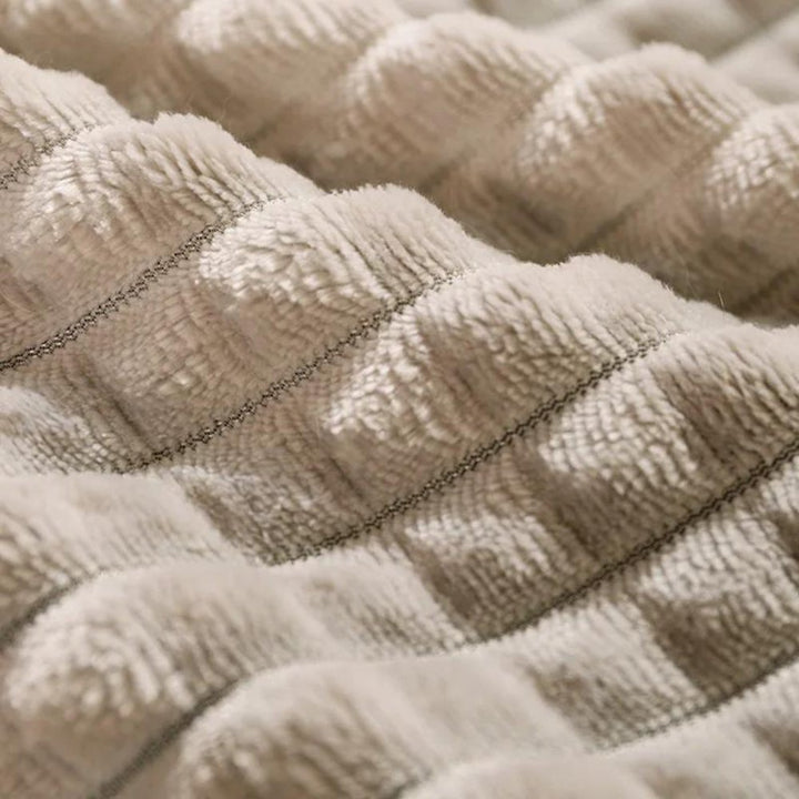 Durable washable fleece dog bed ensures ultimate pet comfort, easy maintenance & long-lasting coziness.