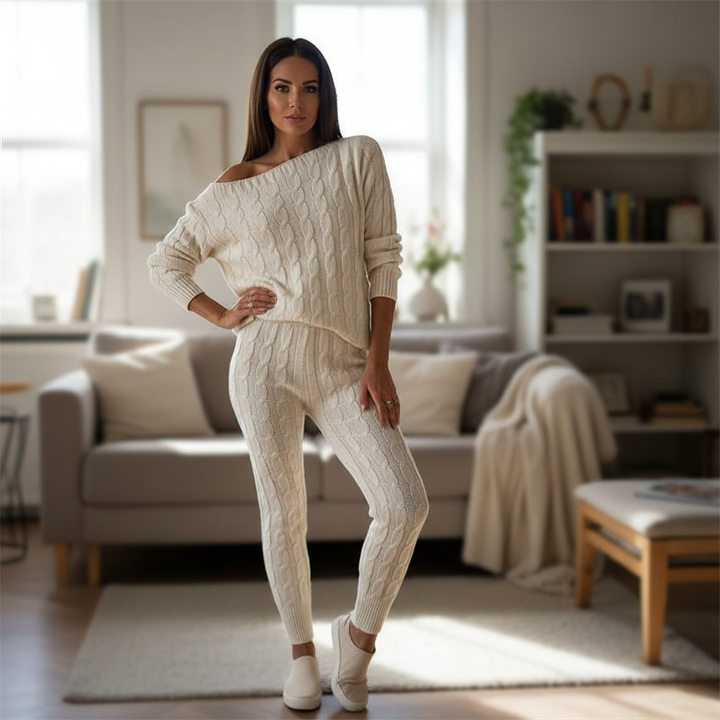Cozy knitted two-piece loungewear set for women, oversized style, perfect for winter comfort.