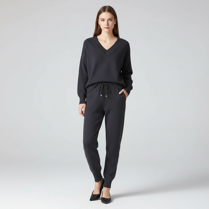 Stylish women's knitwear set with a v-neck, designed for ultimate comfort and casual elegance.