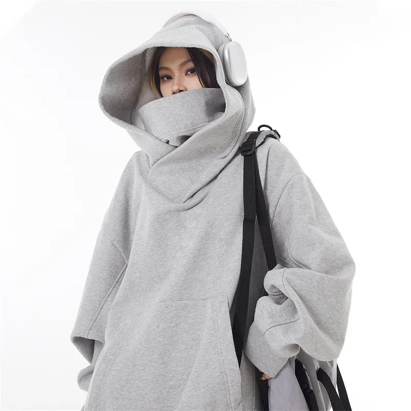 Cozy women's oversized hoodie in a relaxed fit, perfect for loungewear and everyday comfort.