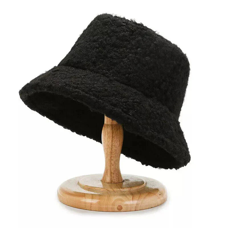 Fashionable women's winter bucket hat, made from cozy lambswool teddy material