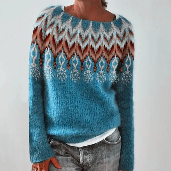 Warm women's jumper, a stylish and cozy addition to your winter wardrobe. Perfect for comfort.