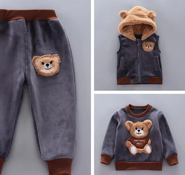 Soft polyester-spandex 3-piece bear print outfit for baby & toddlers. Comfortable kids' attire for play.