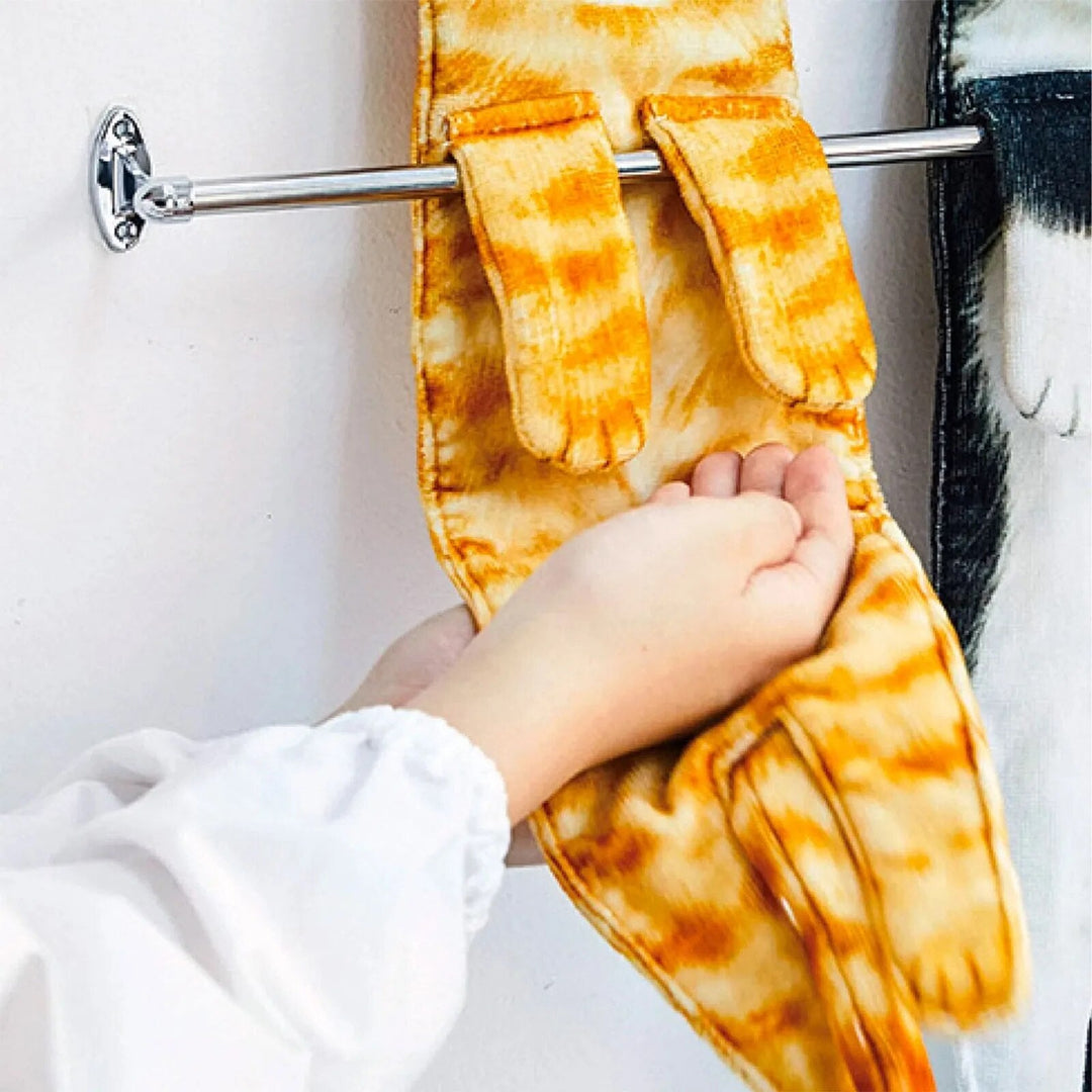 Adorable feline hand towel, super absorbent & quick dry, perfect for cat lovers.