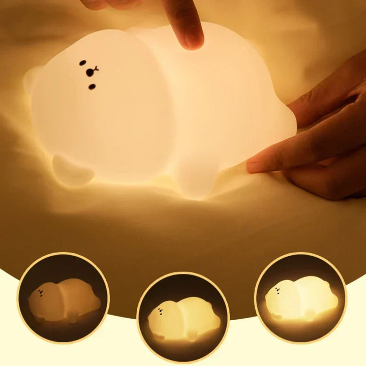 Rechargeable silicone bear lamp, gentle sleep aid for children's bedrooms. Warm light for soothing nights.