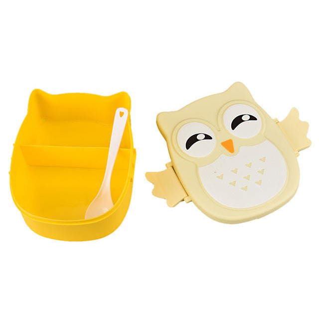 Fun owl-themed plastic lunchbox, great for children's school lunch and daily food container needs.