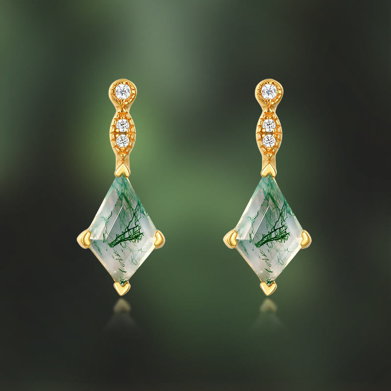 Stylish moss agate necklace, earrings & ring set for modern women, versatile jewelry.