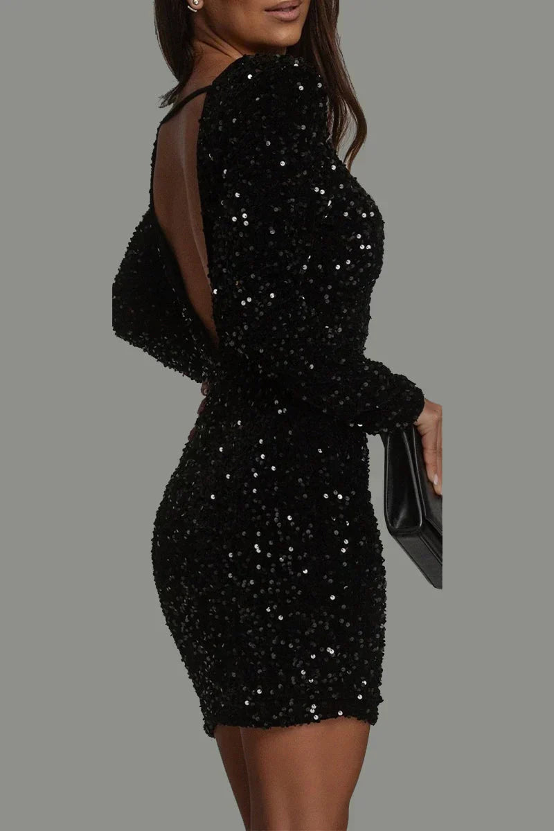 Elegant women's sequin mini dress, bodycon fit, ideal for parties, cocktails, and glamorous evening wear.