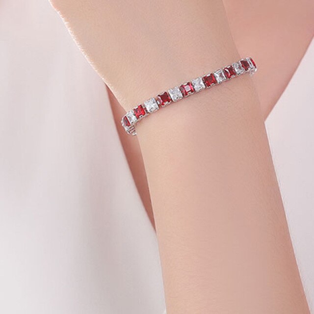Elegant gift for her: Womens tennis necklace & bracelet set, dazzling sparkle.
