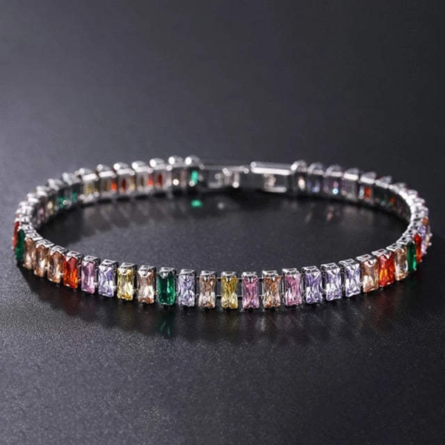 Exquisite women's tennis jewelry set, sparkling cubic zirconia, luxurious design.