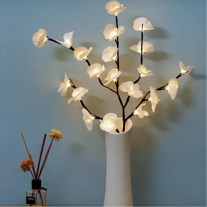 Flexible and bendable LED branches, customizable for any decorative vase