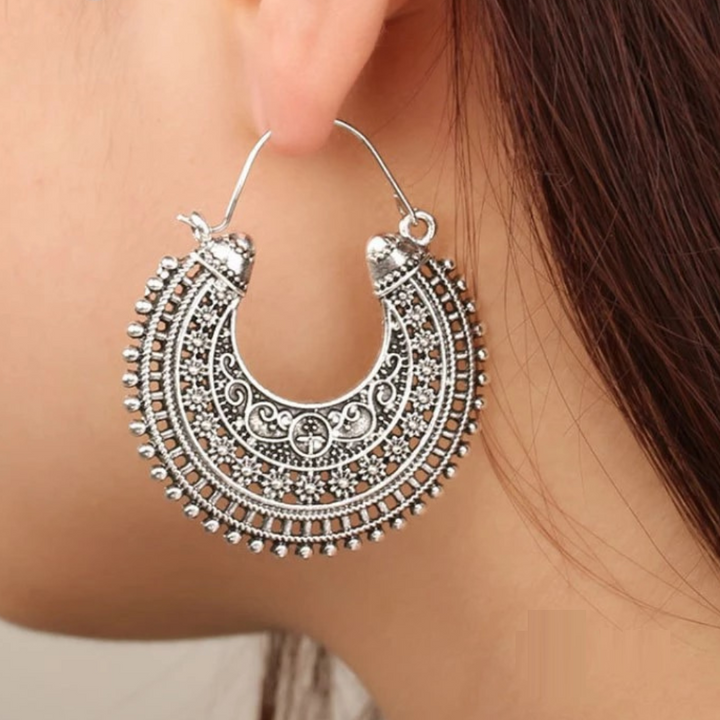 Vintage-inspired ethnic Tibetan 925 silver filigree earrings, delicate and stylish for women's jewelry.