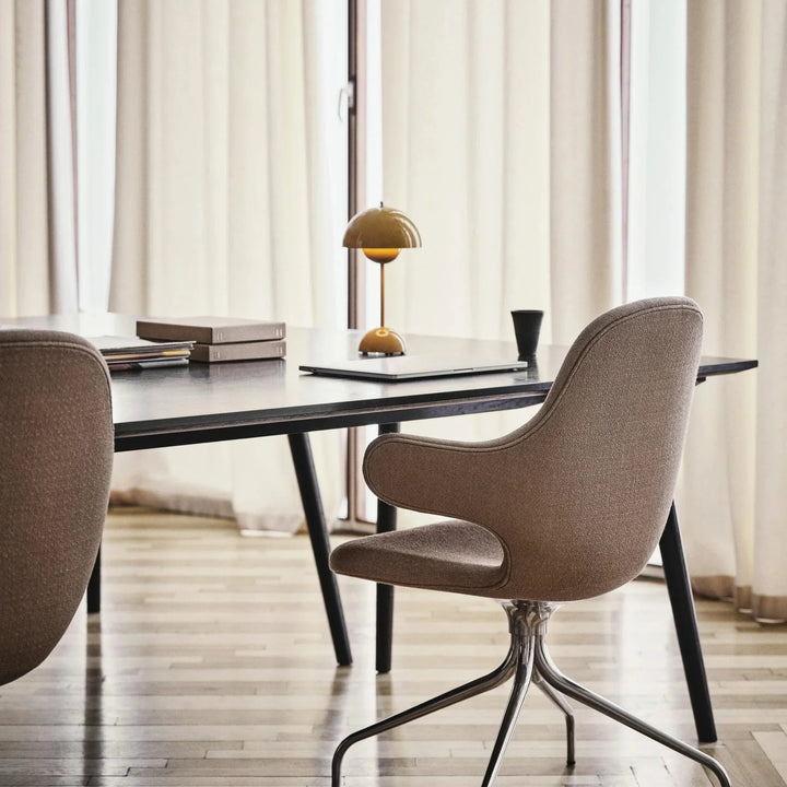 Wireless MoonGlow LED table lamp, dimmable, ideal for flexible placement and mood-setting lighting.