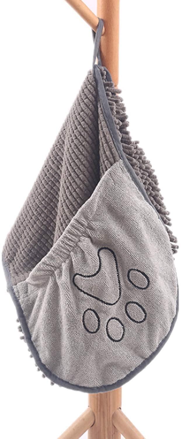 Set of two microfiber dog towels, different colors, emphasizing absorbency and pet accessory.