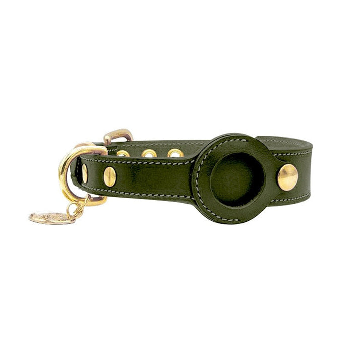 Premium leather AirTag dog & cat collar. Comfortable, adjustable design ensures pet safety & easy GPS tracking.