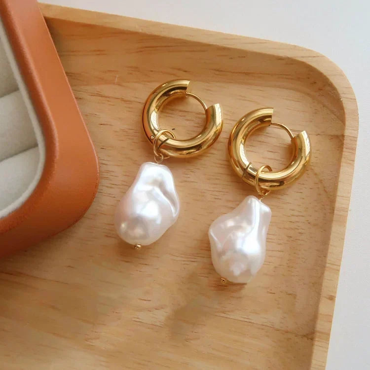 Women's elegant baroque pearl gold drop earrings, a classic retro-style jewelry piece. Hypoallergenic.