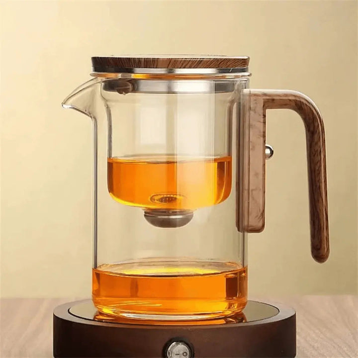 Elegant ClearBrew transparent glass teapot, perfect tea brewer for a beautiful view of infusion.